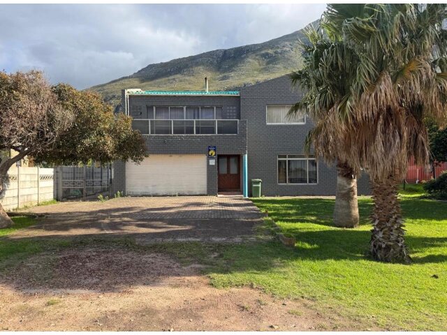 <!--[if BLOCK]><![endif]--> 75  Disa circle, Betty's Bay, Betty's Bay <!--[if ENDBLOCK]><![endif]-->